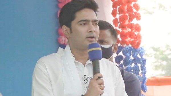 অভিষেকের নিশানা 