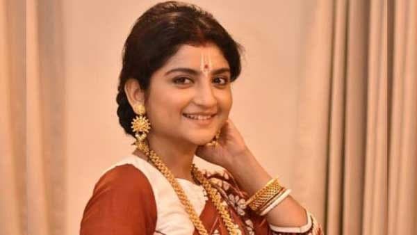 তৃণমূলে যোগ সঙ্গীত শিল্পী অদিতি মুন্সির তৃণমূলে যোগ সঙ্গীত শিল্পী অদিতি মুন্সির
