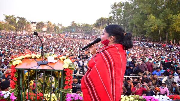 লোকসভা ভোটের সময়েই তাঁর বিরুদ্ধে এফআইআর লোকসভা ভোটের সময়েই তাঁর বিরুদ্ধে এফআইআর