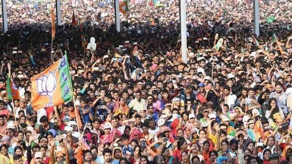 বাম-কংগ্রেস জোটকে হযবরল জোট বলে কটাক্ষ