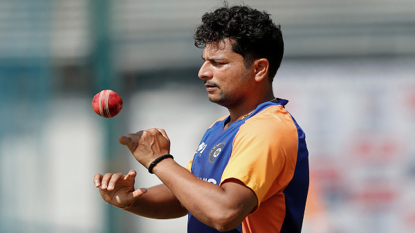 একই স্পেলে আটটি ছক্কা একই স্পেলে আটটি ছক্কা