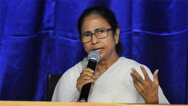 ক্ষমা চান মমতা বন্দ্যোপাধ্যায় ক্ষমা চান মমতা বন্দ্যোপাধ্যায়