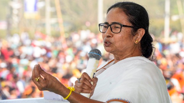 বদল করা হয়েছে জেলাশাসক, পূর্ব মেদিনীপুরকে 