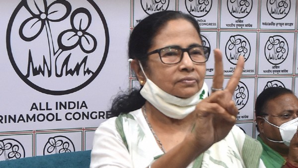ভবানীপুর নয়, শুধু নন্দীগ্রামেই দাঁড়াবেন মমতা ভবানীপুর নয়, শুধু নন্দীগ্রামেই দাঁড়াবেন মমতা