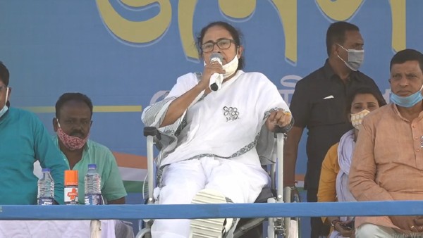 পরিবর্তনের স্লোগান চুরি করেছে ওরা!