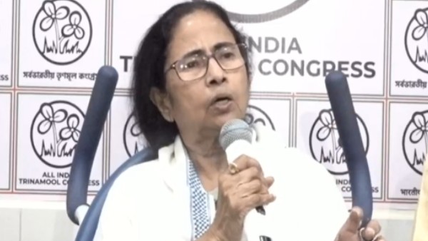 বিজেপিকে নিশানা মমতার