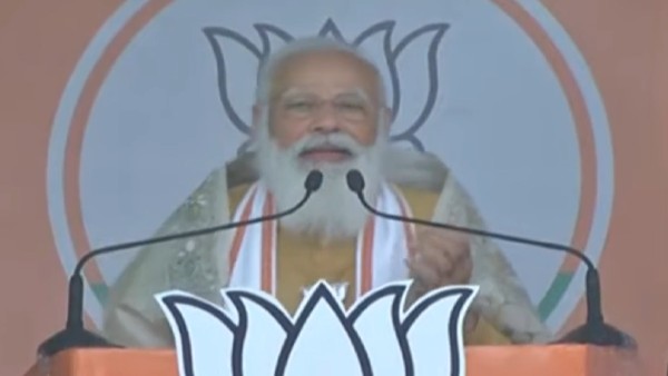 মমতাকে নিশানা মোদীর