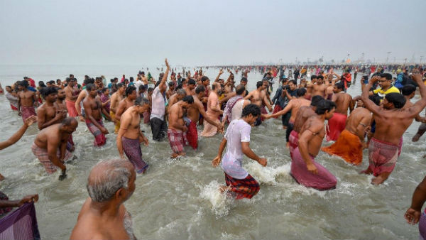 কুম্ভ মেলা কেন উদযাপন করা হয় কুম্ভ মেলা কেন উদযাপন করা হয়