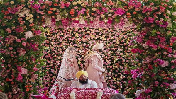 গোয়ায় বিয়ে সারেন সঞ্জনা–বুমরাহ গোয়ায় বিয়ে সারেন সঞ্জনা–বুমরাহ