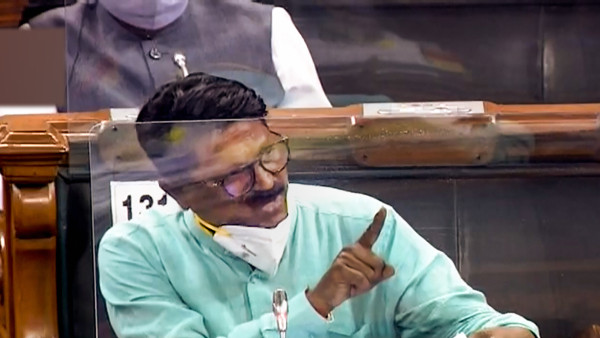 অরবিন্দ সাওয়ান্তের বিরুদ্ধে পুলিশি পদক্ষেপের দাবি অরবিন্দ সাওয়ান্তের বিরুদ্ধে পুলিশি পদক্ষেপের দাবি