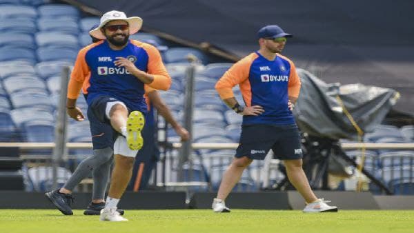 পিচ ও আবহাওয়া পিচ ও আবহাওয়া