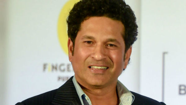কী লিখেছেন সচিন