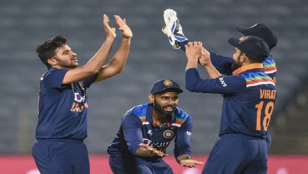 দুরন্ত ছন্দে