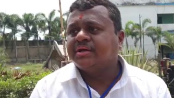 সৌমেন্দুর গাড়ি ভাঙচুর