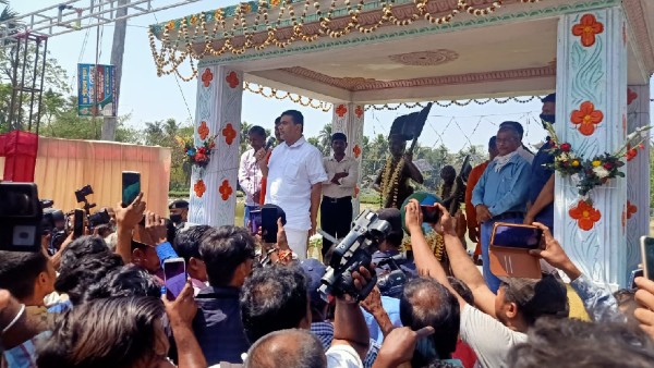  তৃণমূলের অধিকার নেই