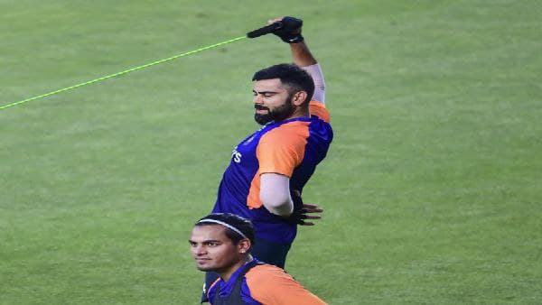 বিরাট বনাম বাবর বিরাট বনাম বাবর