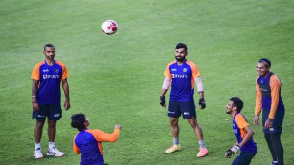 বাইরে থাকতে পারেন ধাওয়ান বাইরে থাকতে পারেন ধাওয়ান