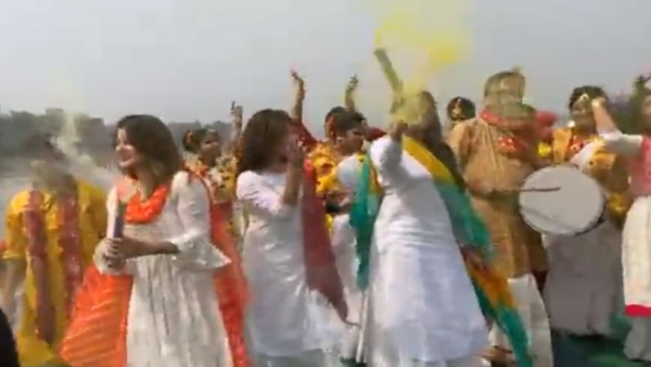 দলের অন্দরেই তীব্র বিতর্কের মধ্যে পড়েন বিজেপি প্রার্থী দলের অন্দরেই তীব্র বিতর্কের মধ্যে পড়েন বিজেপি প্রার্থী