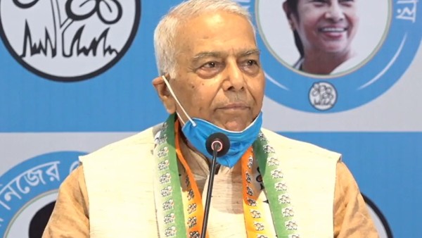 মোদীকে নিশানা