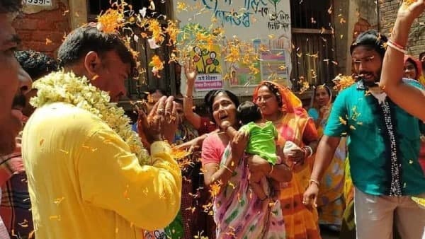 রয়েছে আরও সম্পত্তি রয়েছে আরও সম্পত্তি