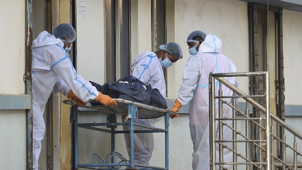 করোনা আক্রান্ত হয়েছেন পরিচালকের ছেলেও করোনা আক্রান্ত হয়েছেন পরিচালকের ছেলেও