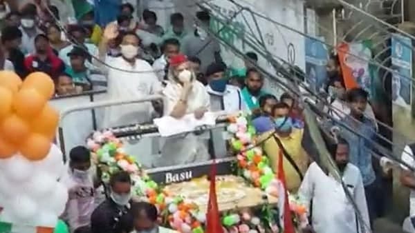 বাংলার ভোট ময়দানে 'ধন্যি মেয়ে'