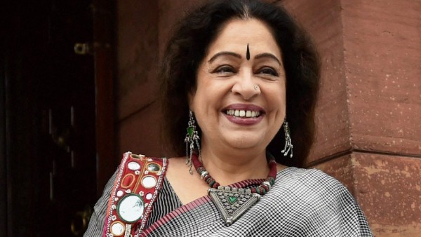  রাজনীতি থেকে বেশ কিছুদিন গায়েব কিরণ