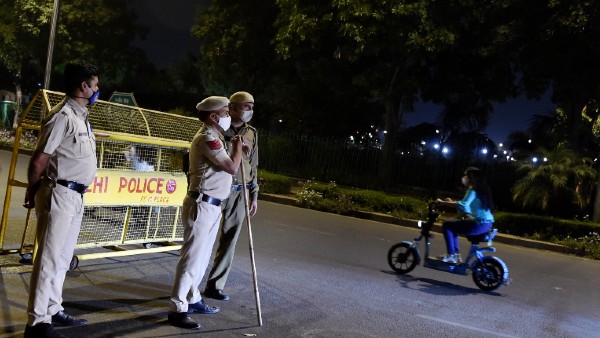  আট জেলায় নৈশ কার্ফু