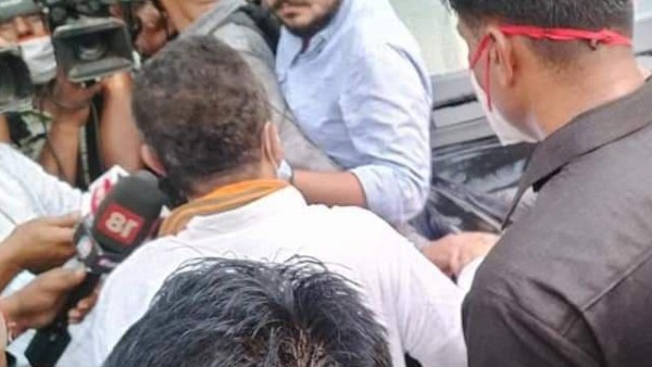 ইট বৃষ্টি ইট বৃষ্টি