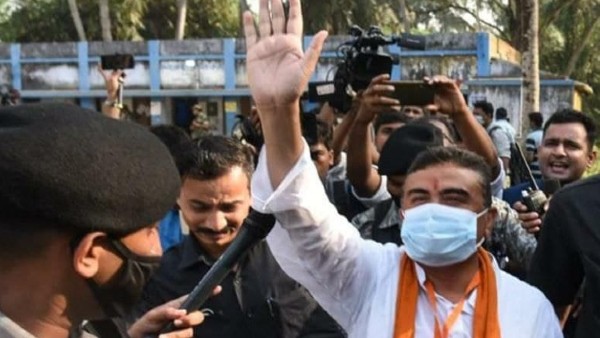 বাইকে চড়ে শুভেন্দুর ভোট দান বাইকে চড়ে শুভেন্দুর ভোট দান