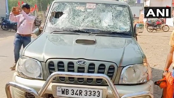 নন্দীগ্রামে রাস্তা অবরোধ