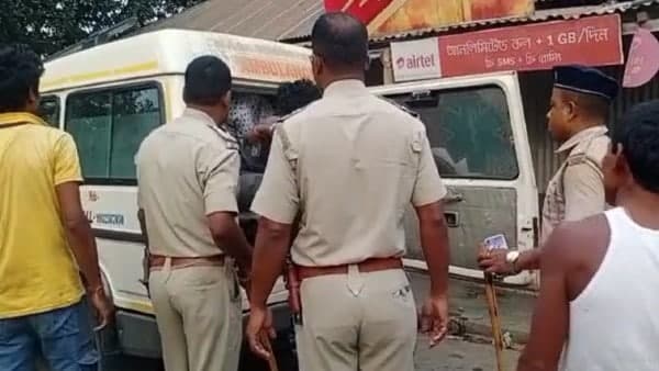 সব থেকে বড় ঘটনা শীতলকুচিতে