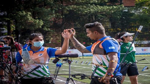 দলগত ইভেন্ট দলগত ইভেন্ট