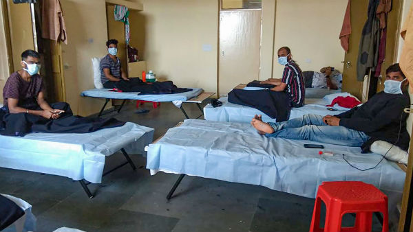 বয়স্কদের জন্য হোম কোয়ারেন্টাইন