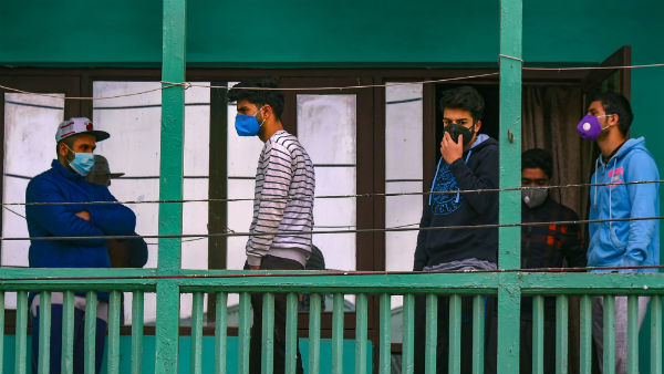 যাঁরা করোনা রোগীদের যত্ন নিচ্ছেন তাঁদের জন্য নির্দেশিকা