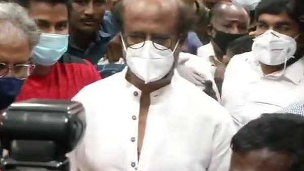 ভোট দিলেন রজনীকান্ত, কমলা হাসানেরাও ভোট দিলেন রজনীকান্ত, কমলা হাসানেরাও