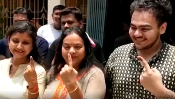 শোভন রাজনীতির লোক, রাজনীতিতেই থাকুন