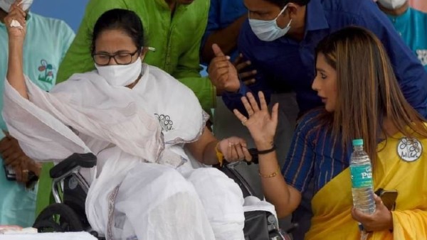  সায়ন্তিকার বিরুদ্ধে নির্বাচনী বিধিভঙ্গের অভিযোগ