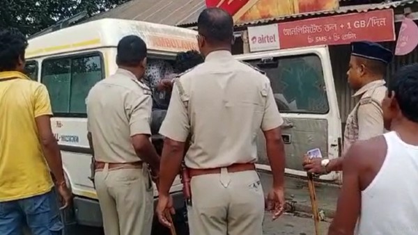 ব্যাপক বোমাবাজির অভিযোগ ব্যাপক বোমাবাজির অভিযোগ