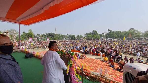 দল ছাড়ার হুঁশিয়ারি দিয়েছিলেন ভূষণ সিং দল ছাড়ার হুঁশিয়ারি দিয়েছিলেন ভূষণ সিং