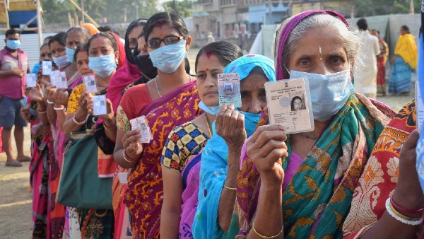 বছরে চারবার ভোটার কার্ড বানানোর সুযোগ!