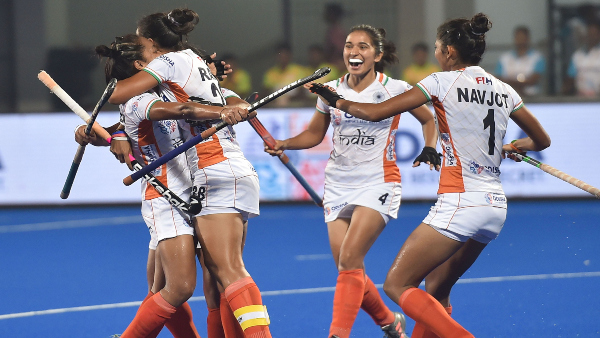 করোনাকে হারালেন ভারতীয় মহিলা হকি দলের অধিনায়ক সহ ৭ খেলোয়াড় ও ২ সাপোর্ট স্টাফ করোনাকে হারালেন ভারতীয় মহিলা হকি দলের অধিনায়ক সহ ৭ খেলোয়াড় ও ২ সাপোর্ট স্টাফ