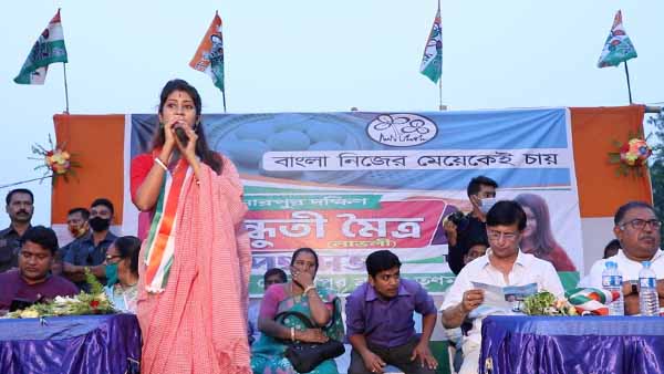 থানায় অভিযোগ লাভলির