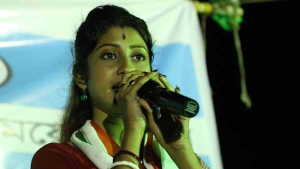 খুনের হুমকি