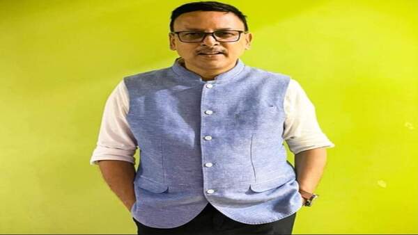 করোনা আক্রান্ত হয়ে না ফেরার দেশে বিশিষ্ট সাংবাদিক অঞ্জন বন্দ্যোপাধ্যায় করোনা আক্রান্ত হয়ে না ফেরার দেশে বিশিষ্ট সাংবাদিক অঞ্জন বন্দ্যোপাধ্যায়