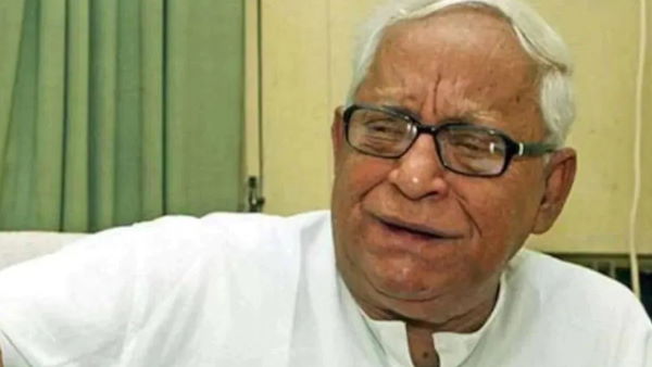 ঘনিষ্ঠ মহলে অবস্থান জানিয়েছেন মীরা ভট্টাচার্য ঘনিষ্ঠ মহলে অবস্থান জানিয়েছেন মীরা ভট্টাচার্য