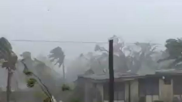 ঘূর্ণিঝড়ের সময়