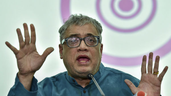 মুখে পচা ডিম