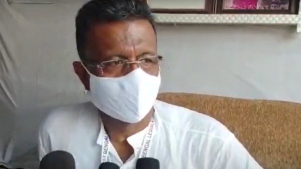 ভার্চুয়াল বৈঠকে ফিরহাদ ভার্চুয়াল বৈঠকে ফিরহাদ