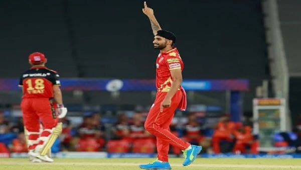 নাছোড়বান্দা লড়াই